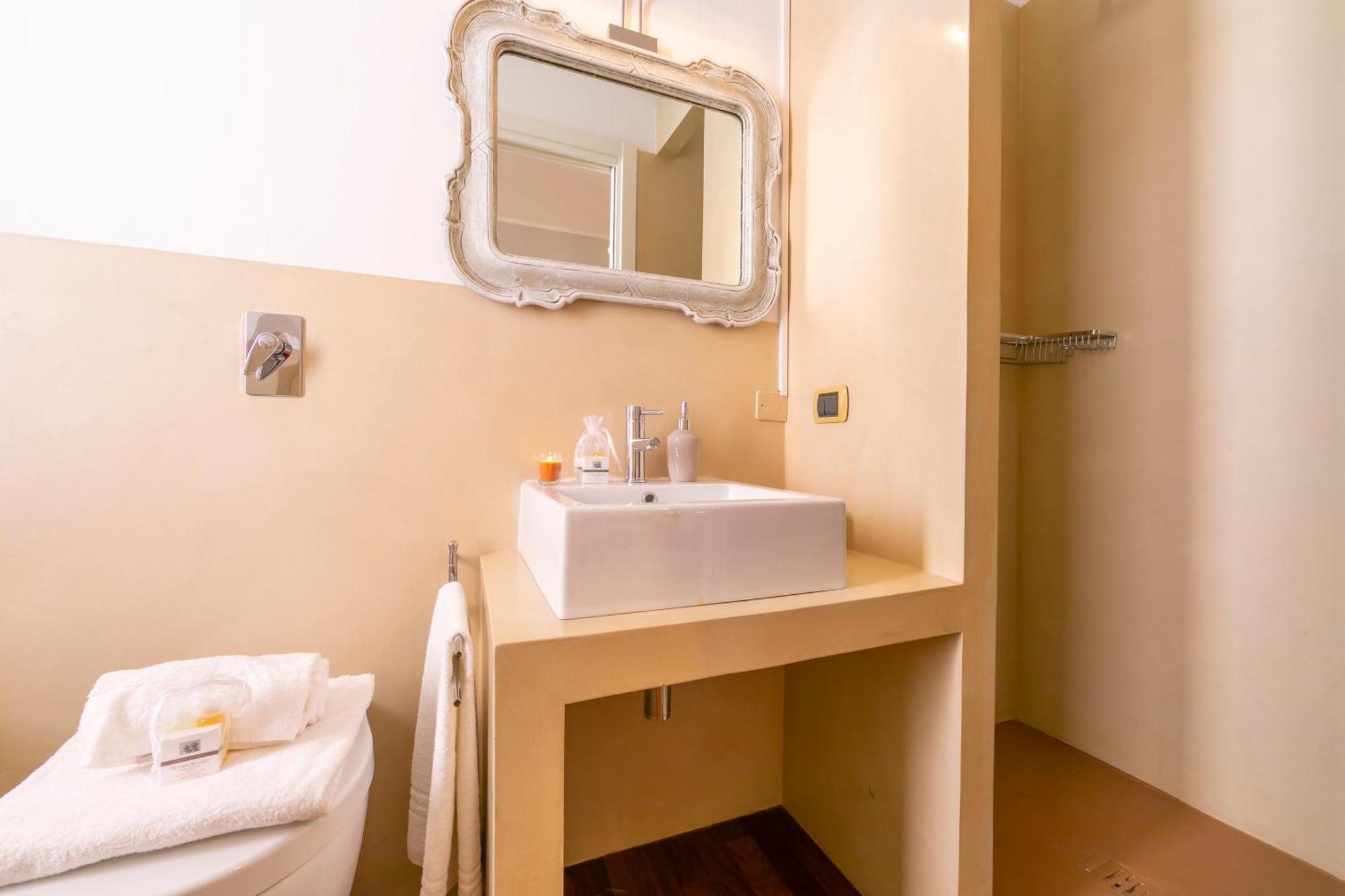 Appartamento Il Golfo Lake View - Happy Rentals Лавено Екстериор снимка